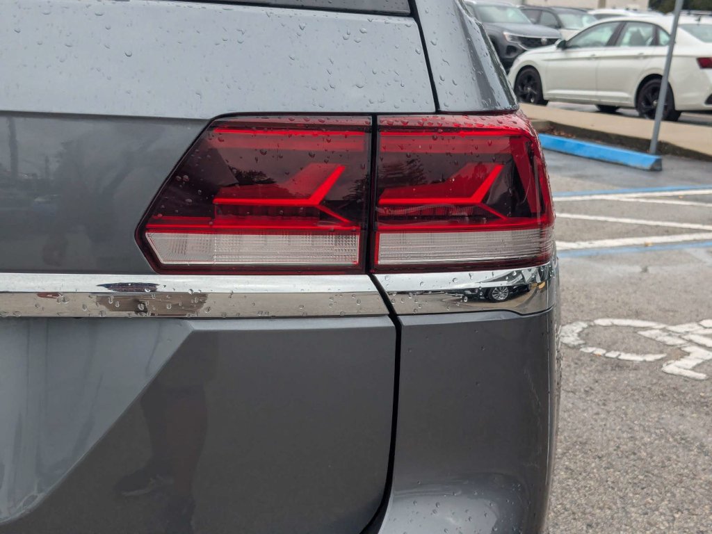 Used 2021 Volkswagen Atlas SE FWD image 14