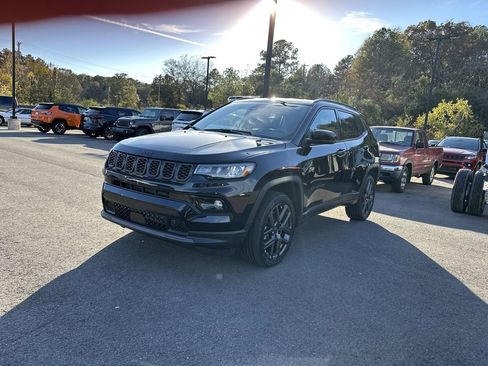 New 2026 Jeep Compass Limited image 7