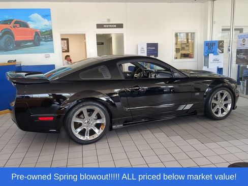 Used 2005 Ford Mustang GT Premium RWD image 11