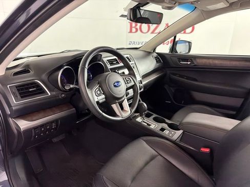 Used 2017 Subaru Outback 2.5i Limited AWD/4WD image 12