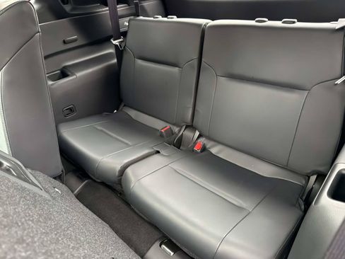 Used 2022 Mitsubishi Outlander SE AWD/4WD image 12