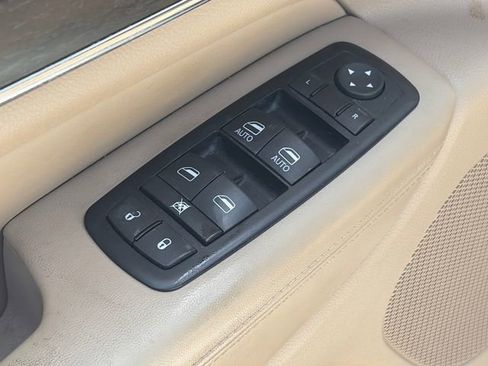 Used 2015 Jeep Grand Cherokee Limited RWD image 15