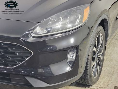 Certified 2022 Ford Escape SEL w/ SEL Stealth AWD Package image 9