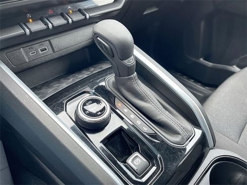 Certified 2024 Chevrolet Colorado Trail Boss w/ Advanced Trailering Package image 15