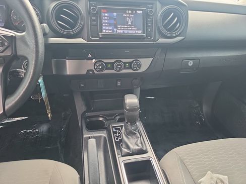Used 2019 Toyota Tacoma SR w/ SR Convenience Package RWD image 14