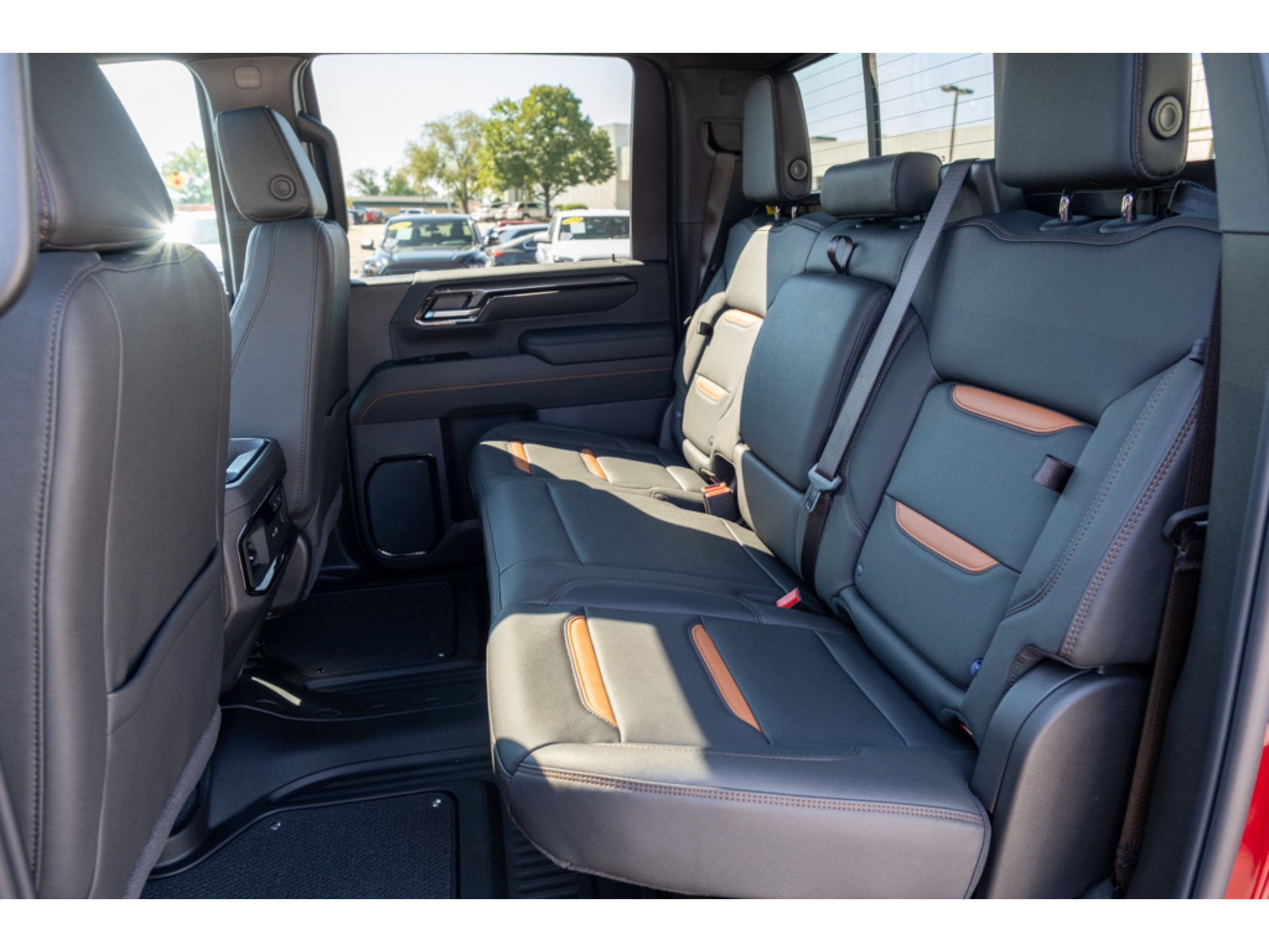 New 2026 GMC Sierra 2500 AT4 w/ AT4 Premium Plus Package AWD/4WD image 13