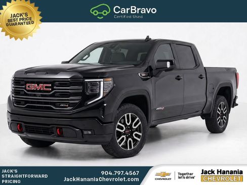 Used 2025 GMC Sierra 1500 AT4 w/ Technology Package AWD/4WD image 2