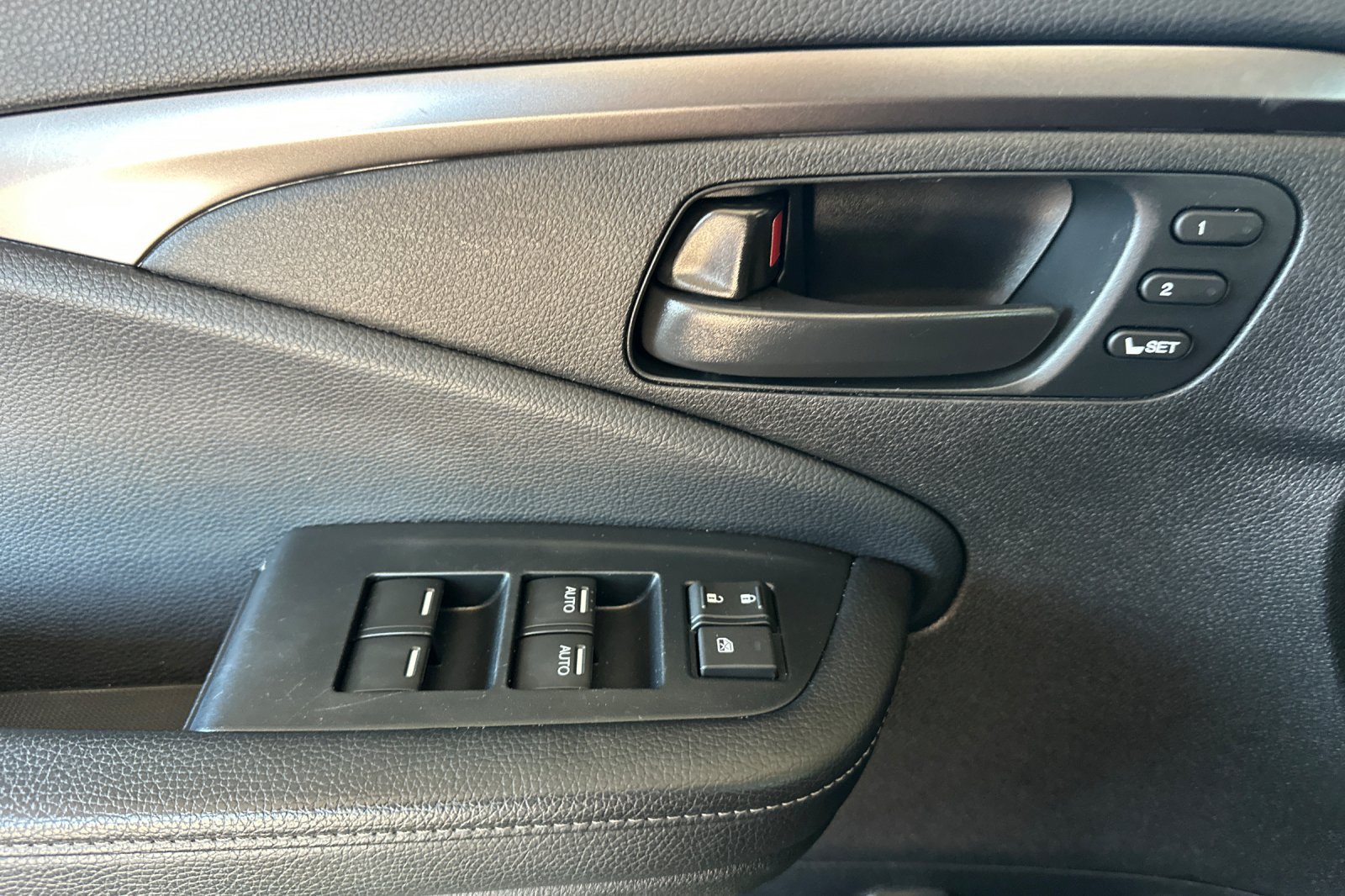 Used 2023 Honda Passport EX-L image 11