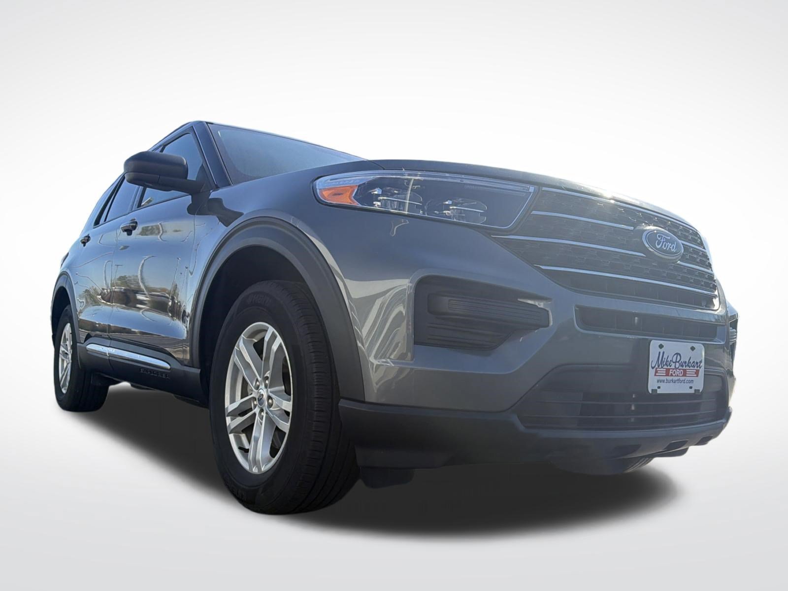 Used 2023 Ford Explorer XLT w/ Class IV Trailer Tow Package AWD/4WD image 5
