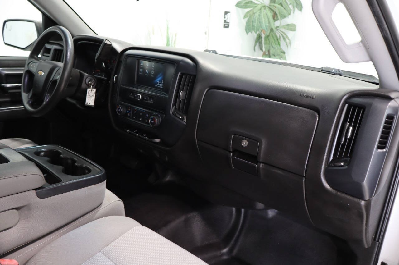 Used 2018 Chevrolet Silverado 1500 LS RWD image 9