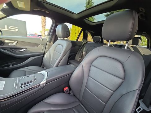 Used 2020 Mercedes-Benz GLC 300 4MATIC image 14