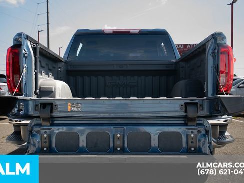 Used 2024 GMC Sierra 1500 SLT image 10