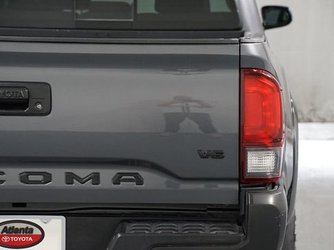 Certified 2021 Toyota Tacoma SR5 RWD image 10