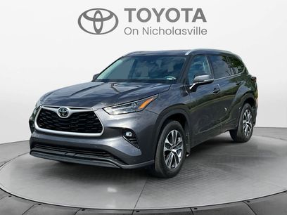 Used 2022 Toyota Highlander XLE