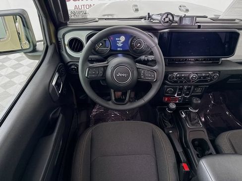 Used 2025 Jeep Wrangler Unlimited Sport AWD/4WD image 20
