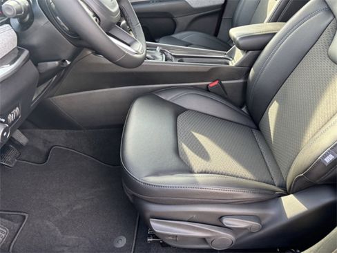 New 2026 Jeep Compass Latitude image 9