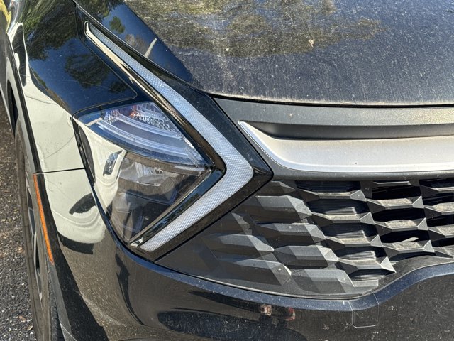 Used 2023 Kia Sportage LX FWD image 7