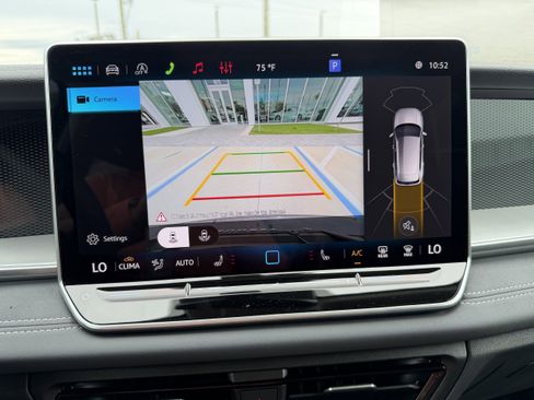 New 2026 Volkswagen Tiguan SE image 23