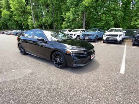 Used 2023 Honda Civic Sport image 8