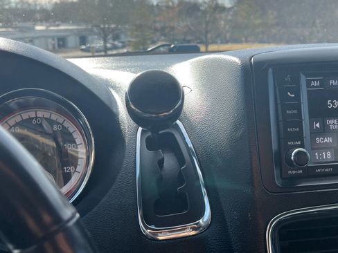 Used 2019 Dodge Grand Caravan GT image 27