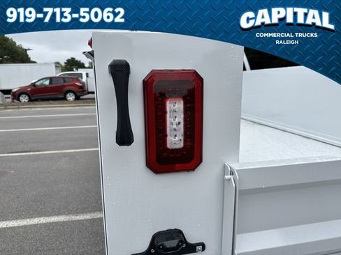 New 2025 Ford F250 XL w/ XL Chrome Package image 15