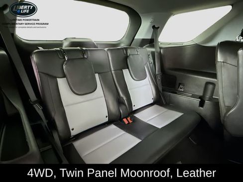 Used 2022 Ford Explorer XLT w/ Equipment Group 202A image 27