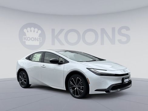 New 2026 Toyota Prius XLE image 10