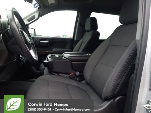 Used 2019 GMC Sierra 1500 SLE image 23