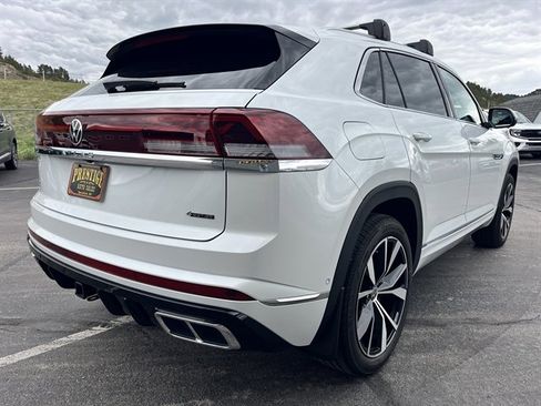 Used 2026 Volkswagen Atlas Cross Sport SEL Premium R-Line AWD/4WD image 9