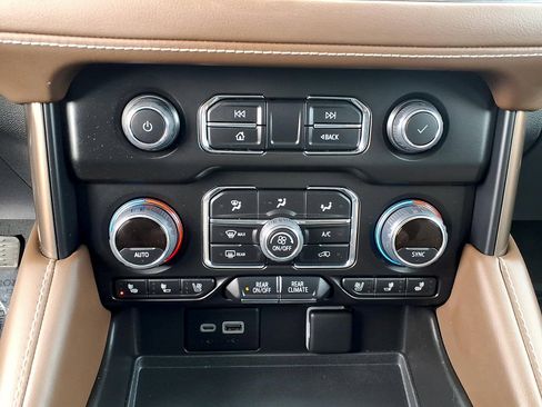 Certified 2023 Chevrolet Tahoe High Country image 15