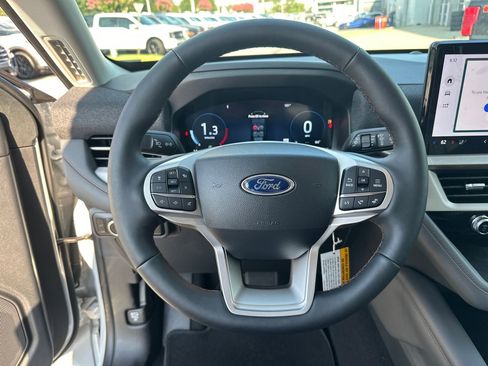 New 2025 Ford Explorer Active w/ Active Comfort Package image 47