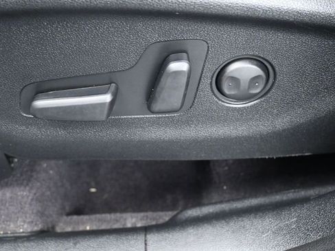 Used 2016 Kia Sorento LX w/ LX Convenience Package image 11