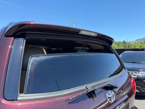 Used 2013 Toyota Sequoia SR5 AWD/4WD image 29