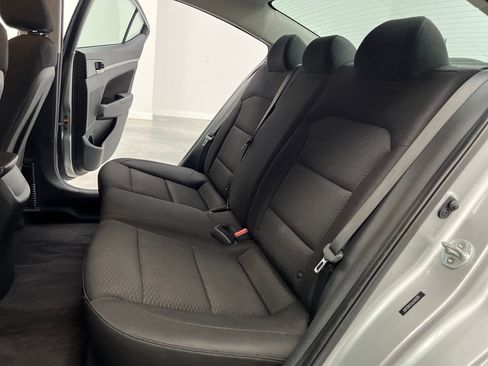Used 2020 Hyundai Elantra SEL w/ Cargo Package (C1) image 13