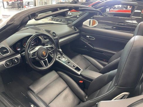 Used 2017 Porsche 718 Boxster image 10