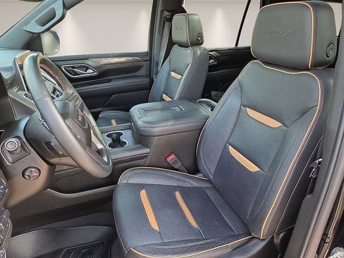 Used 2023 GMC Yukon AT4 AWD/4WD image 16