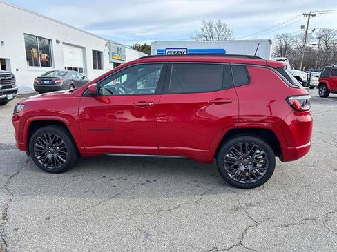 Certified 2022 Jeep Compass Limited image 4