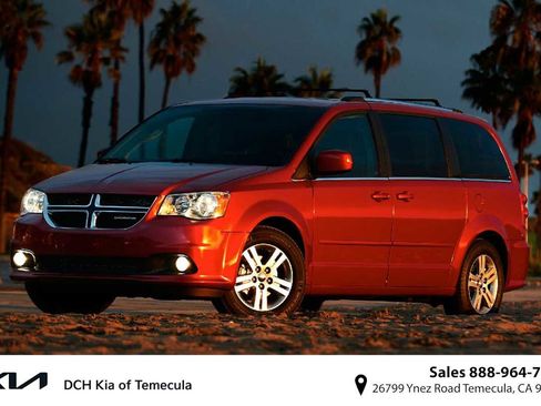 Used 2018 Dodge Grand Caravan GT image 1