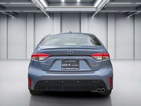 Used 2024 Toyota Corolla SE w/ SE Package FWD image 5