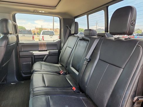 Used 2019 Ford F150 Lariat w/ Equipment Group 502A Luxury AWD/4WD image 5