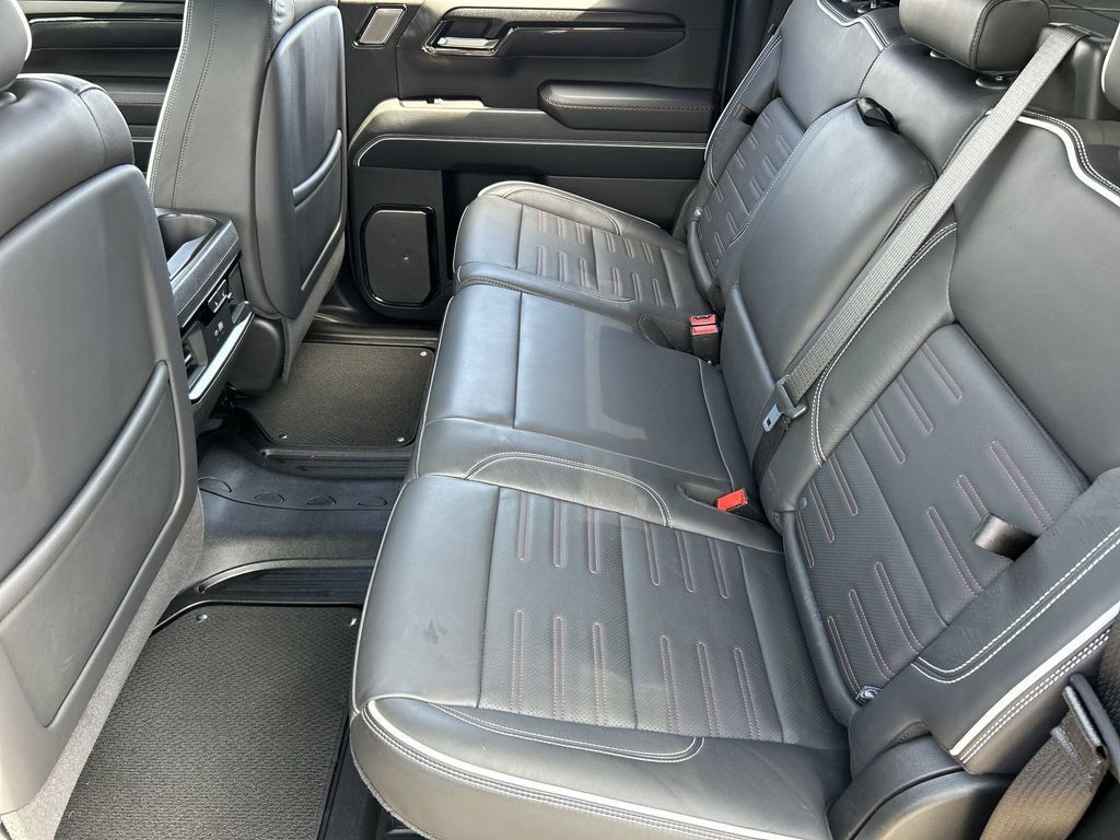 Used 2025 GMC Sierra 1500 AT4X AWD/4WD image 26