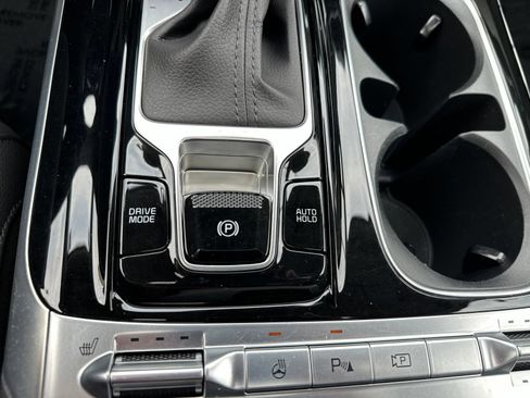 Used 2024 Kia Carnival SX Prestige FWD image 79