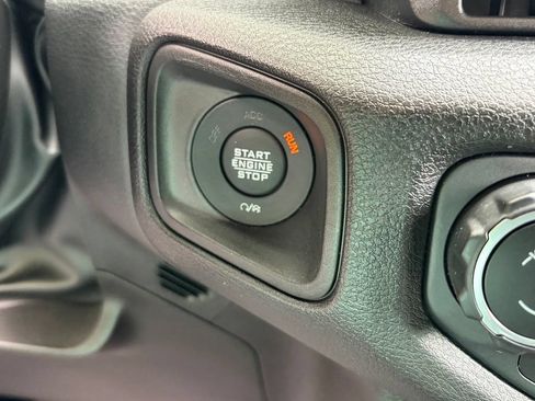 Used 2025 Jeep Wrangler Sport AWD/4WD image 11