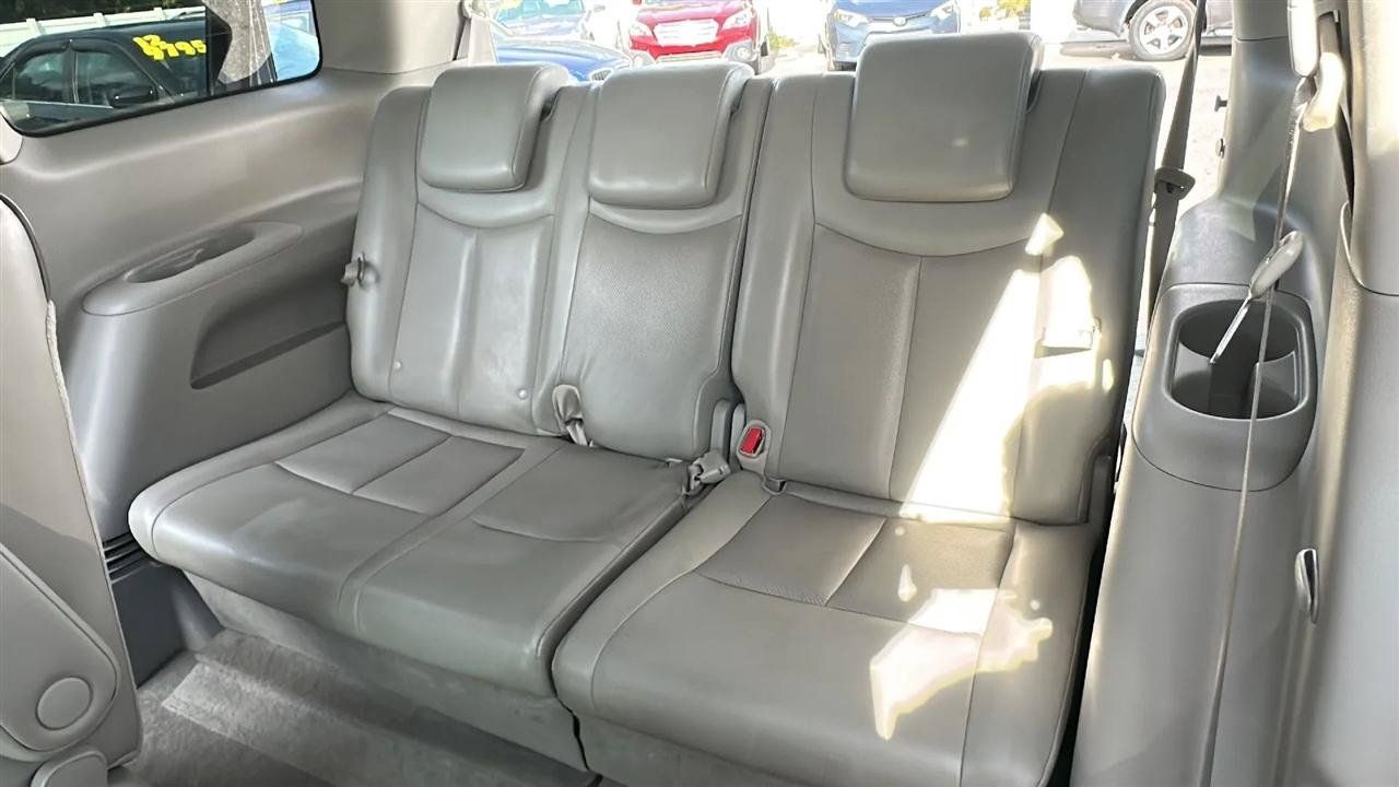 Used 2016 Nissan Quest SV w/ Leather Package FWD image 25