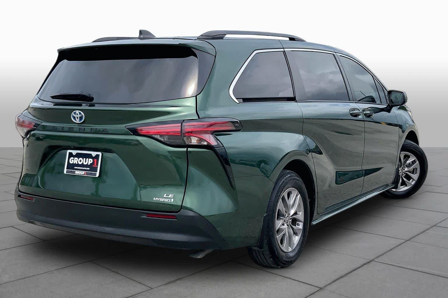 Used 2022 Toyota Sienna LE FWD image 12