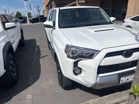 Certified 2024 Toyota 4Runner TRD Off-Road Premium image 22