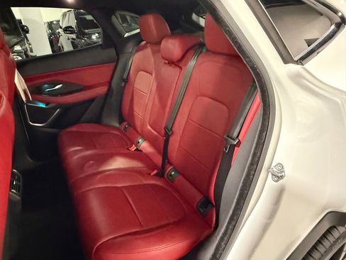 Used 2019 Jaguar E-PACE R-Dynamic SE image 59