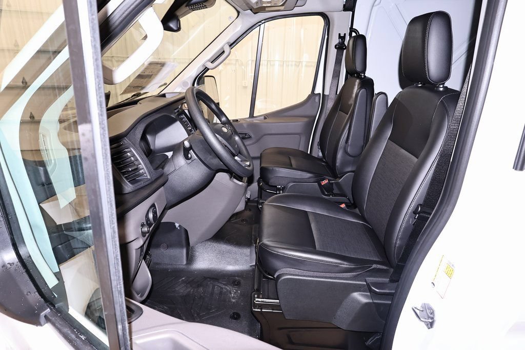 New 2026 Ford Transit 250 148 Medium Roof RWD image 16