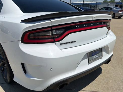 Used 2019 Dodge Charger Scat Pack RWD image 35