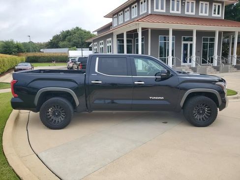 Used 2024 Toyota Tundra Limited AWD/4WD image 9